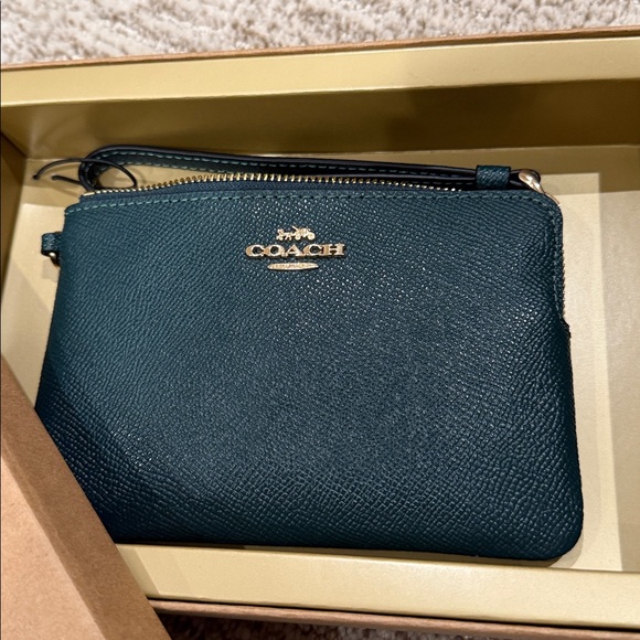 Coach Forest Green Wristlet and Charm Set - Picture 2 of 5